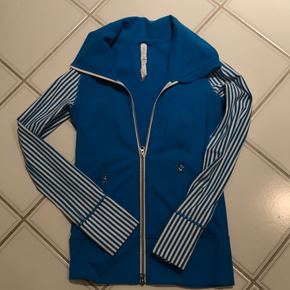 Lulu lemon zip up. Size 2